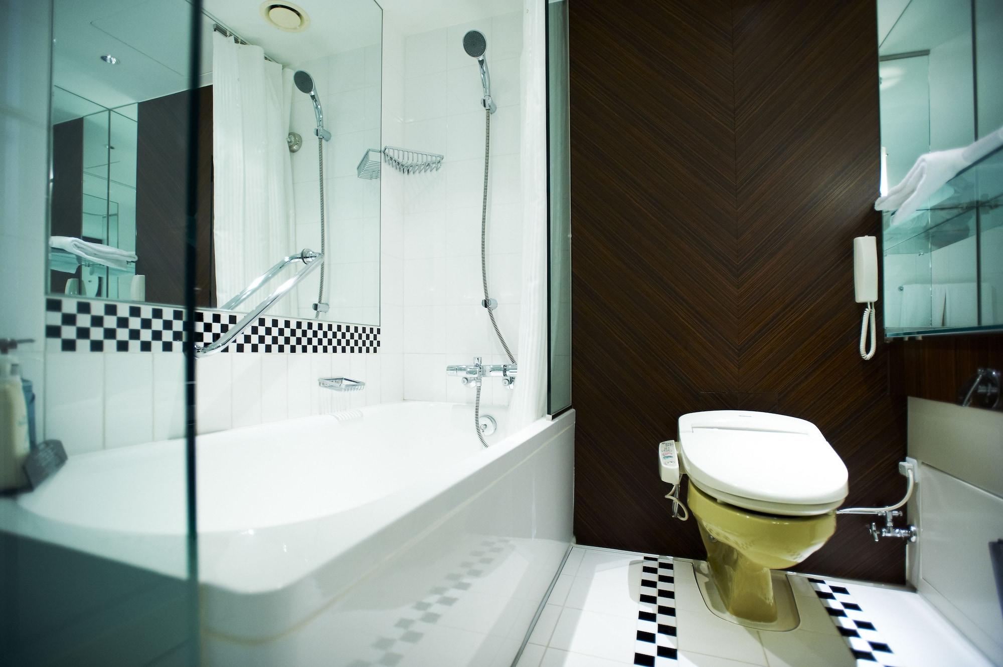 Portopia Hotel 5*
